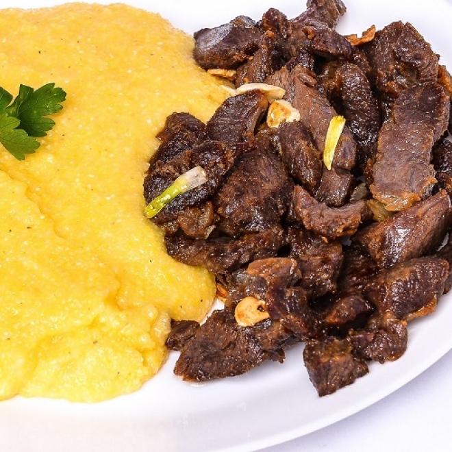  PASTRAMA DE OAIE CU MAMALIGA (350g)